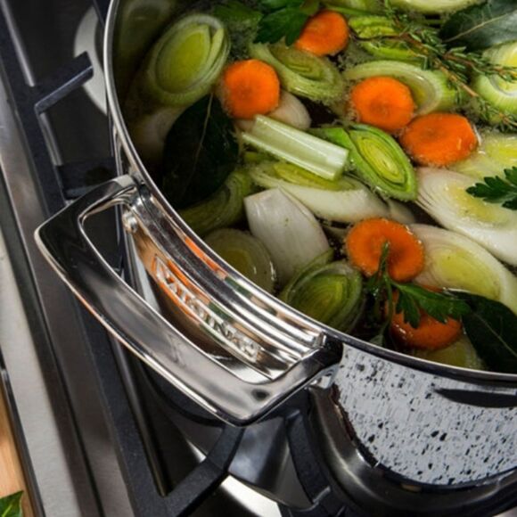 Viking Contemporary 3-Ply 8QT Stockpot w/Lid - Picture 4 of 10